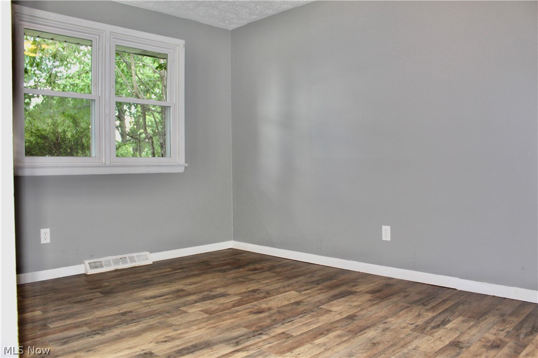 1645 California Avenue Louisville OH 44641
