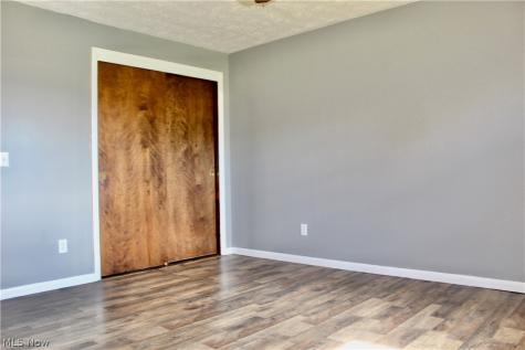 1645 California Avenue Louisville OH 44641