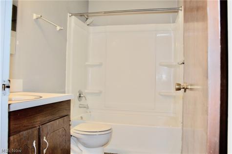 1645 California Avenue Louisville OH 44641