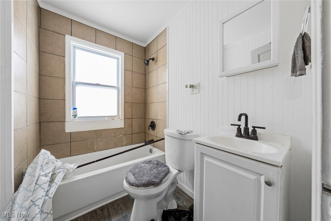 14401 Westropp Avenue Cleveland OH 44110