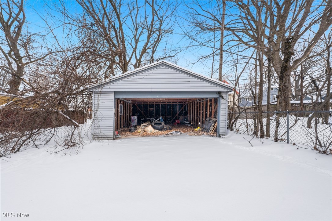 14401 Westropp Avenue Cleveland OH 44110