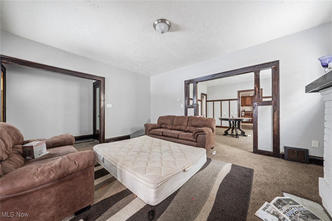 14401 Westropp Avenue Cleveland OH 44110