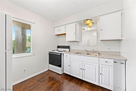 2045-2047 20th Street SW Akron OH 44314