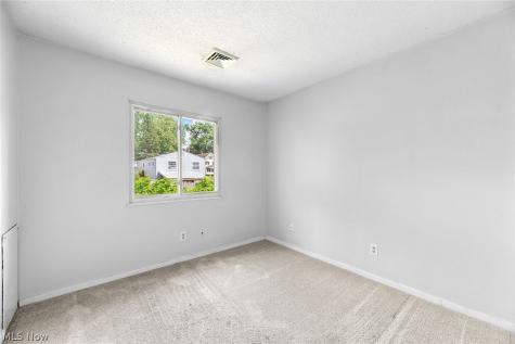 2045-2047 20th Street SW Akron OH 44314