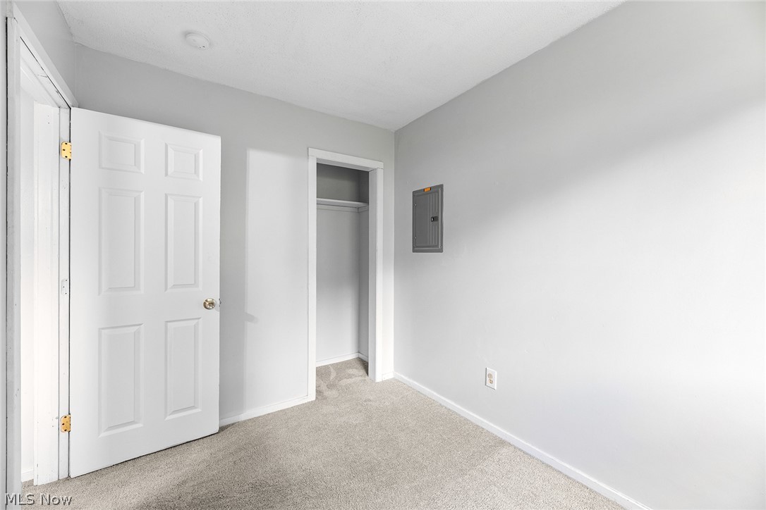 2045-2047 20th Street SW Akron OH 44314