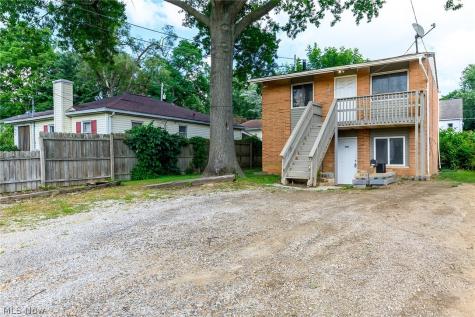 2045-2047 20th Street SW Akron OH 44314