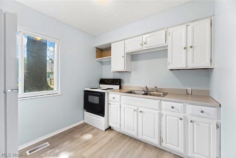 2045-2047 20th Street SW Akron OH 44314