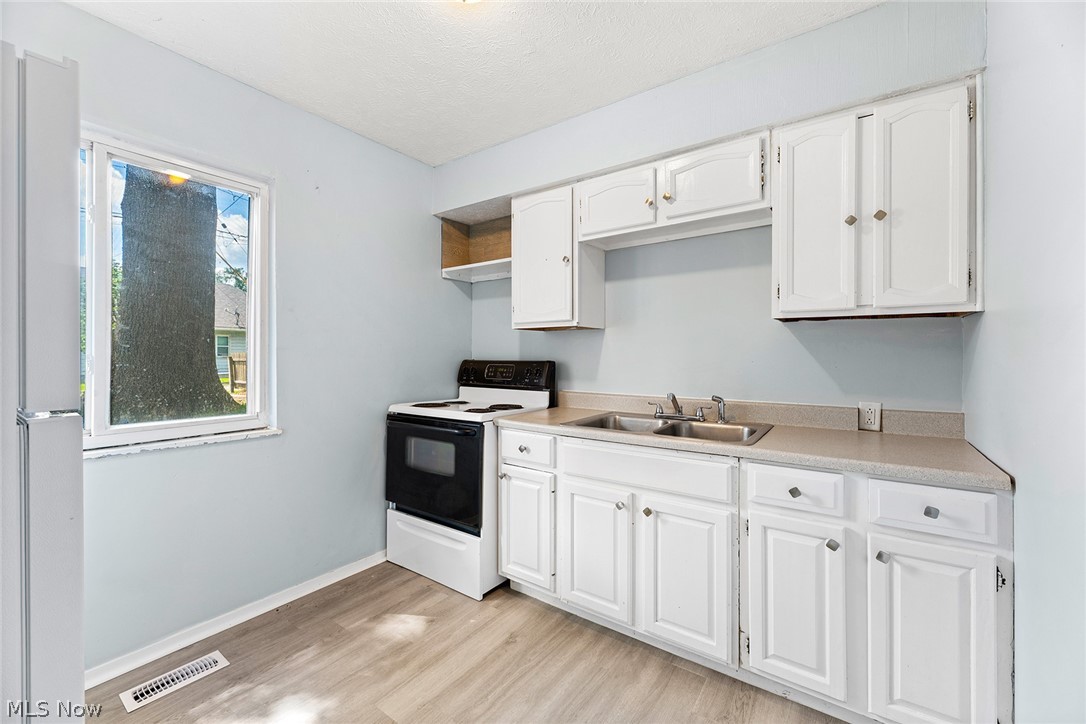 2045-2047 20th Street SW Akron OH 44314