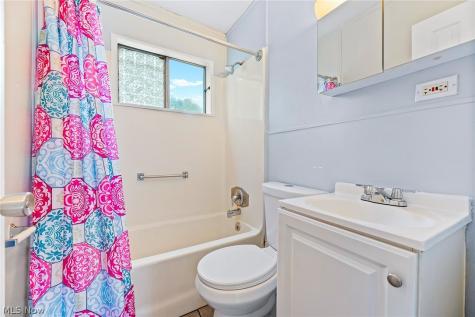 2045-2047 20th Street SW Akron OH 44314