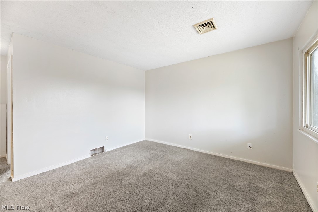 2045-2047 20th Street SW Akron OH 44314
