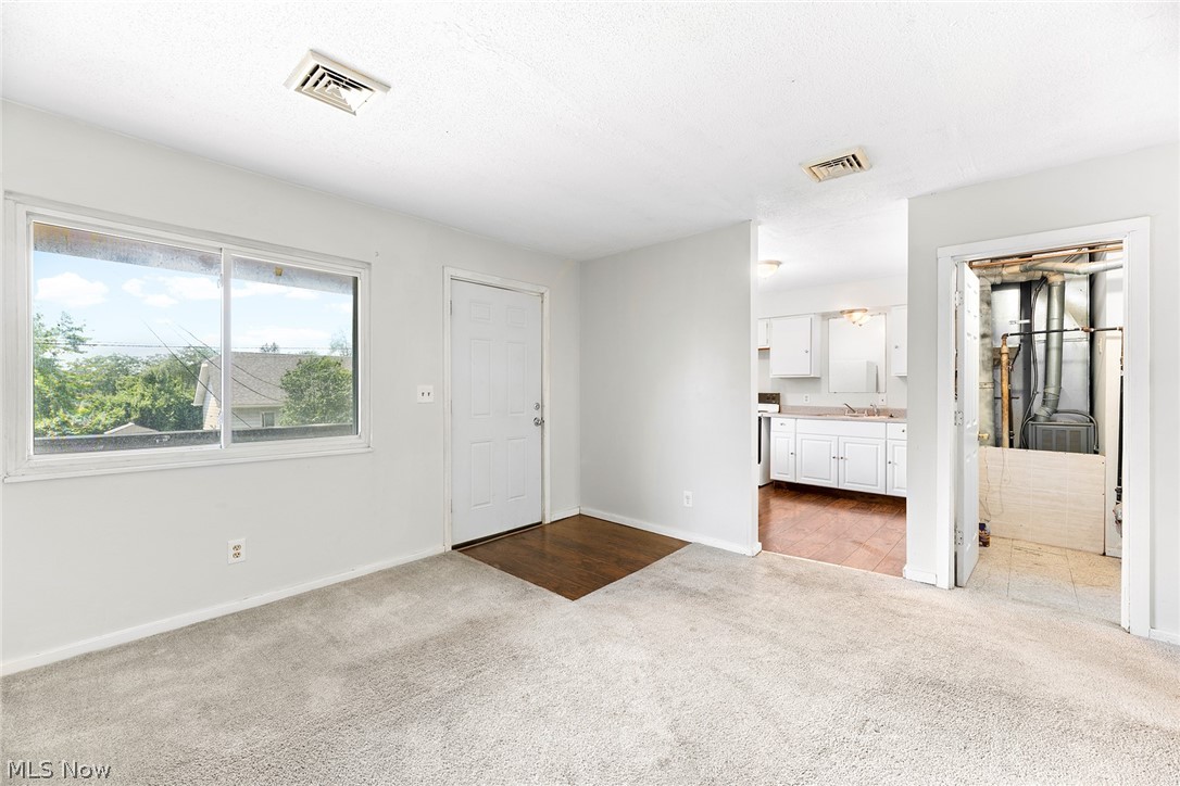 2045-2047 20th Street SW Akron OH 44314
