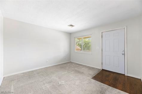 2045-2047 20th Street SW Akron OH 44314