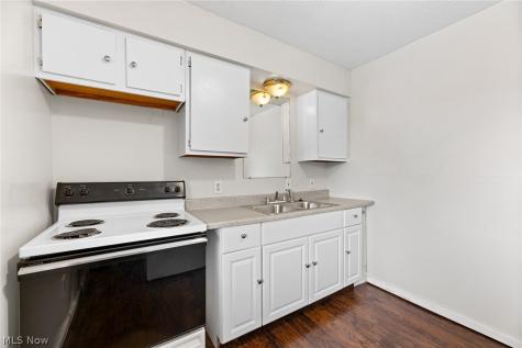 2045-2047 20th Street SW Akron OH 44314
