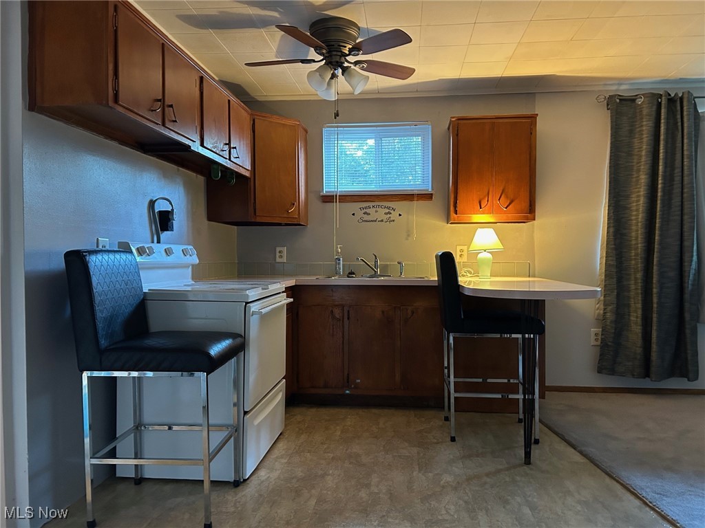 61 Leicester Drive Akron OH 44319