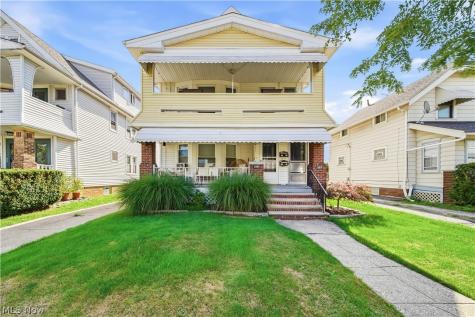 2095 Chesterland Avenue Lakewood OH 44107