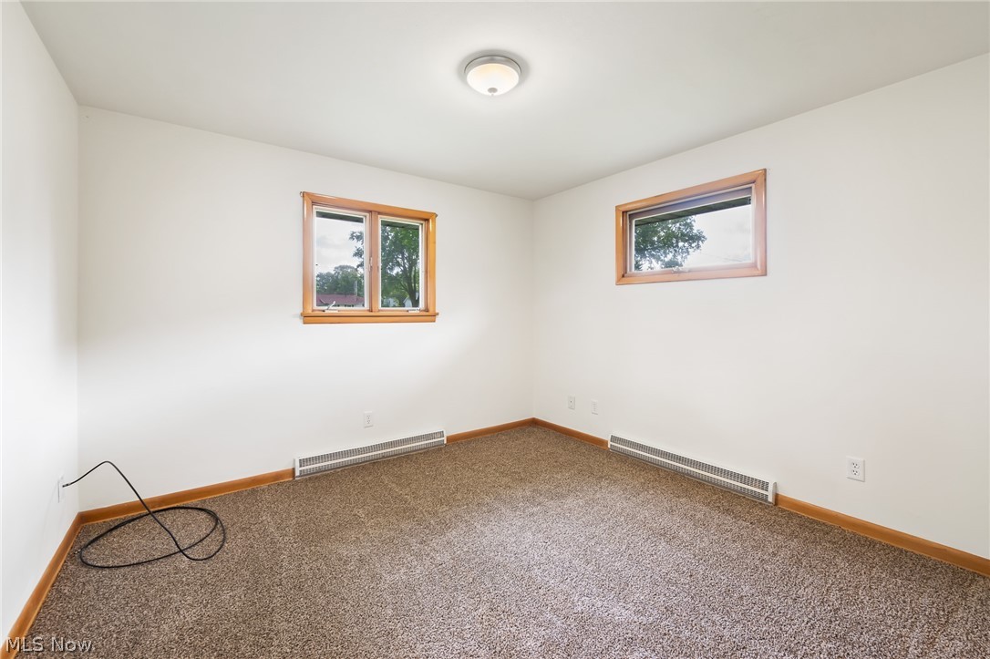 4325 Birchwood Avenue Louisville OH 44641