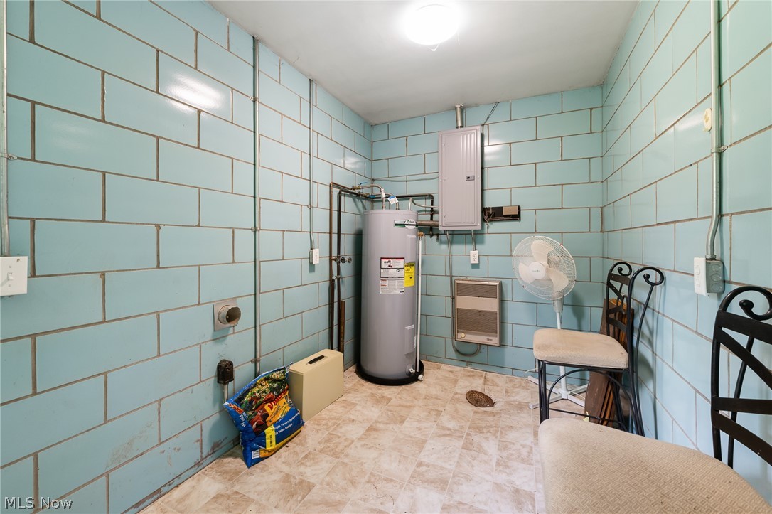 4325 Birchwood Avenue Louisville OH 44641