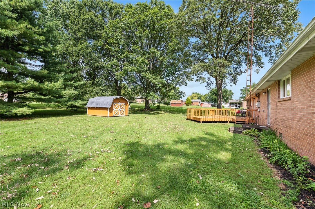 4325 Birchwood Avenue Louisville OH 44641