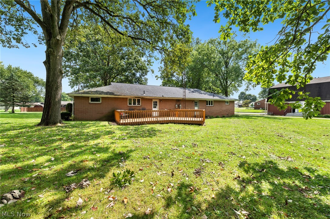 4325 Birchwood Avenue Louisville OH 44641