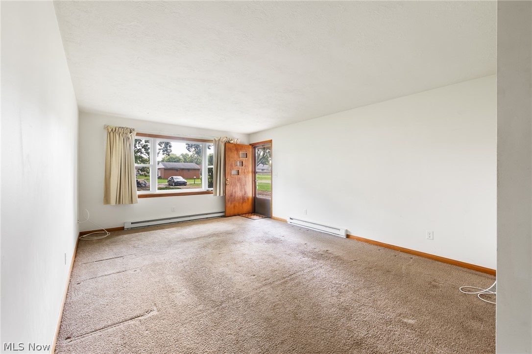 4325 Birchwood Avenue Louisville OH 44641