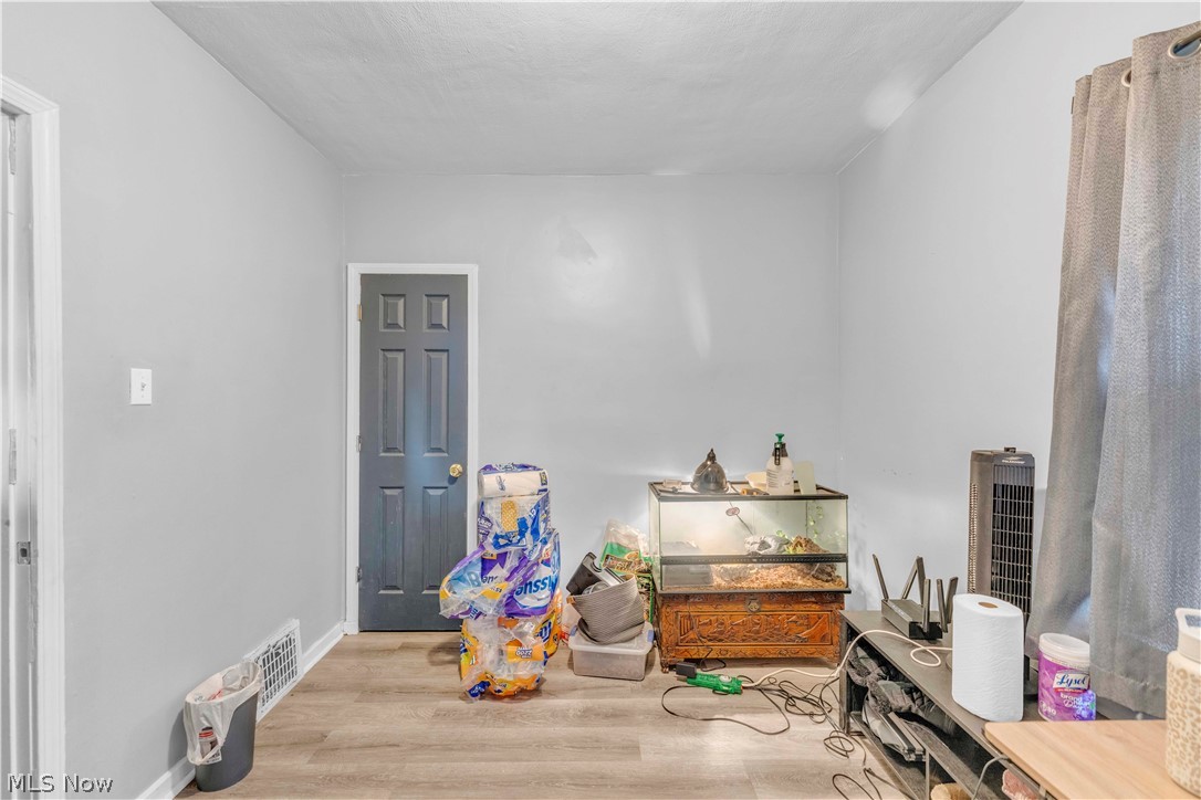 4304 Beta Avenue Newburgh Heights OH 44105