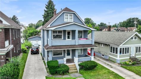 4304 Beta Avenue Newburgh Heights OH 44105