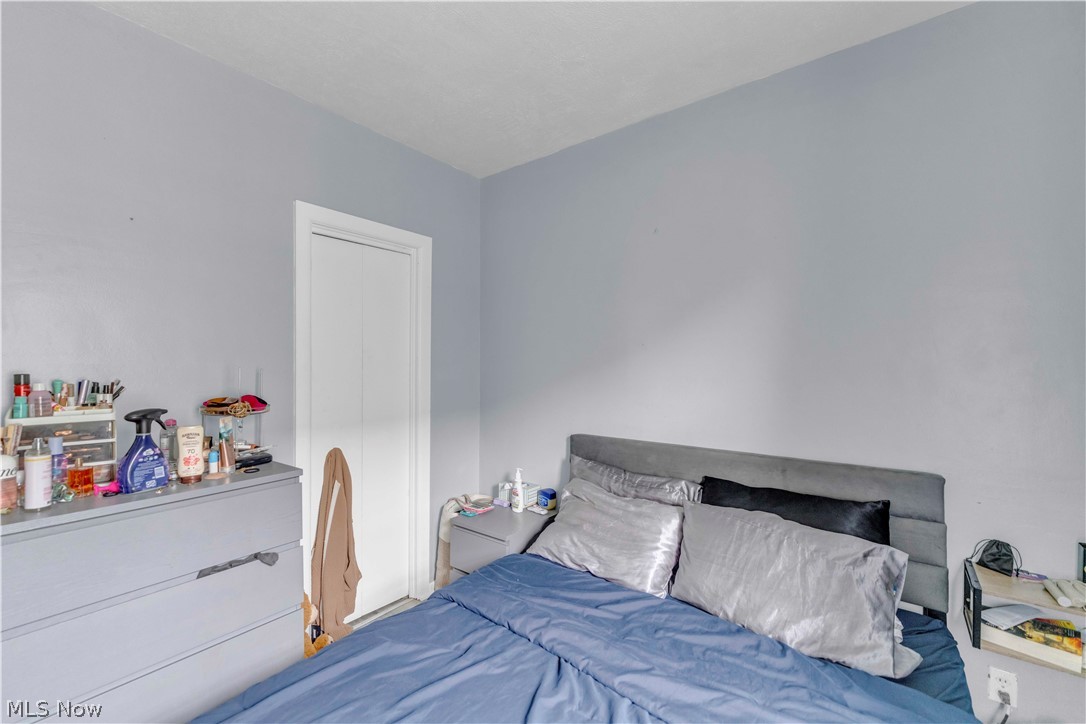 4304 Beta Avenue Newburgh Heights OH 44105