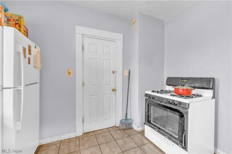 4304 Beta Avenue Newburgh Heights OH 44105