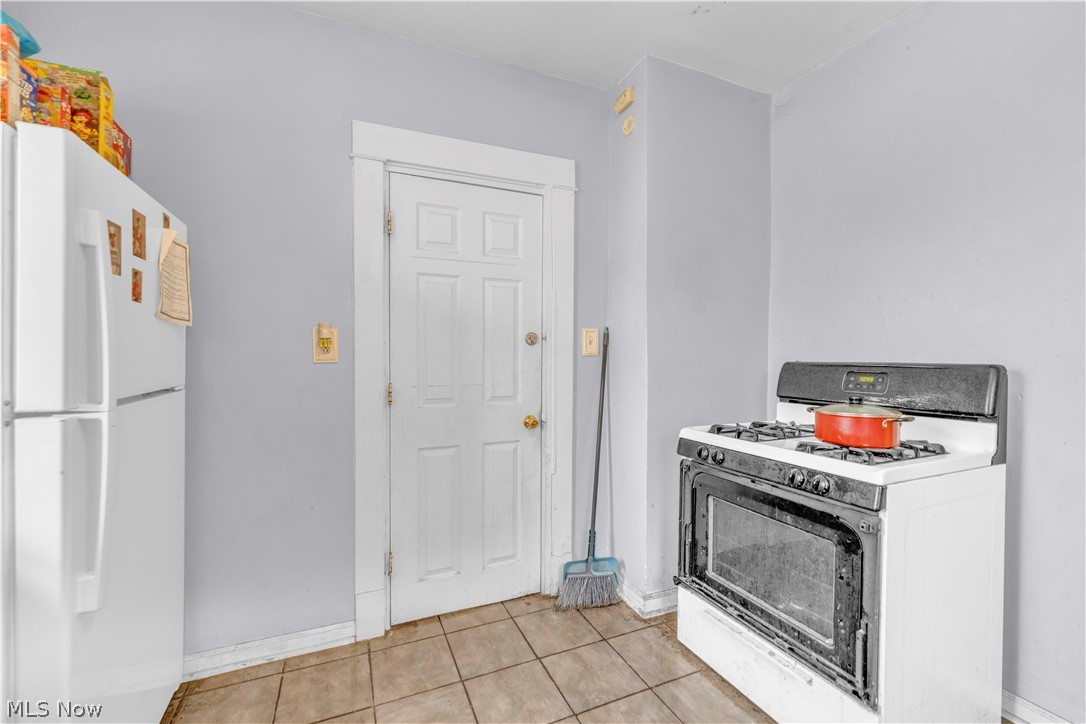 4304 Beta Avenue Newburgh Heights OH 44105