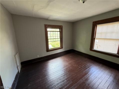 1605 Ford Avenue Youngstown OH 44504