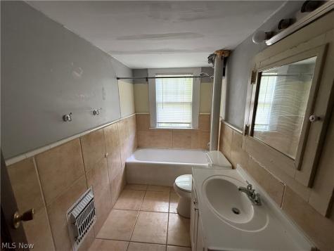1605 Ford Avenue Youngstown OH 44504