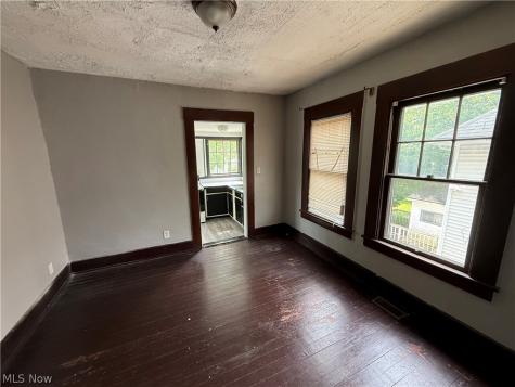 1605 Ford Avenue Youngstown OH 44504