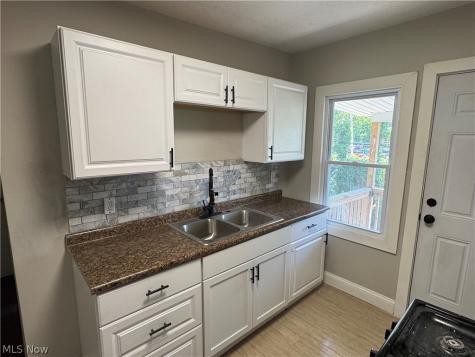 13704 Deise Avenue Cleveland OH 44110