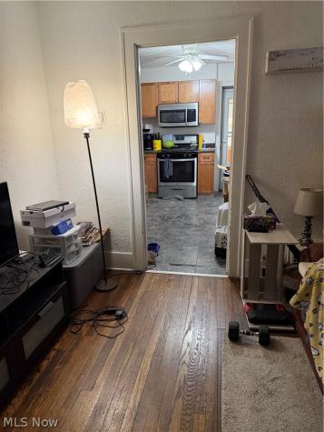 2228 E 30th Street Lorain OH 44055
