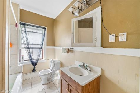 3526 E 146th Street Cleveland OH 44120