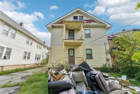 3526 E 146th Street Cleveland OH 44120
