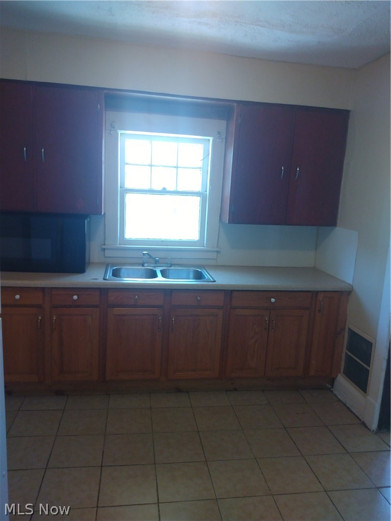 1701 Ohio Avenue Youngstown OH 44504