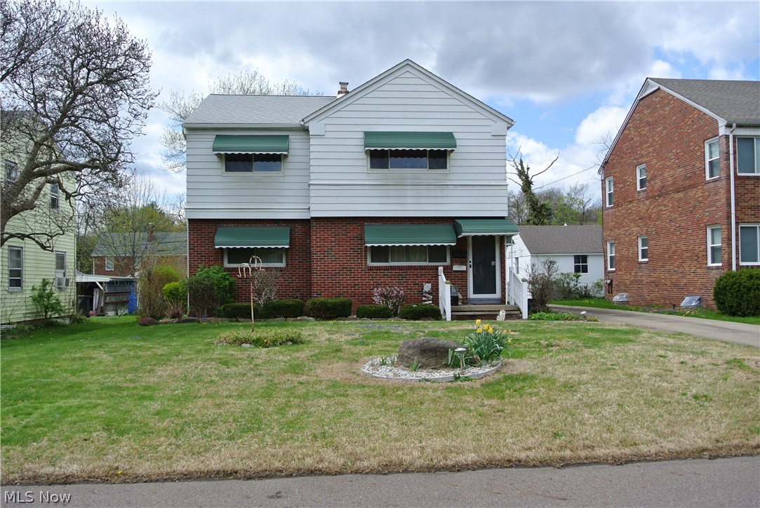 86 & 88 Greencrest Terrace Akron OH 44313