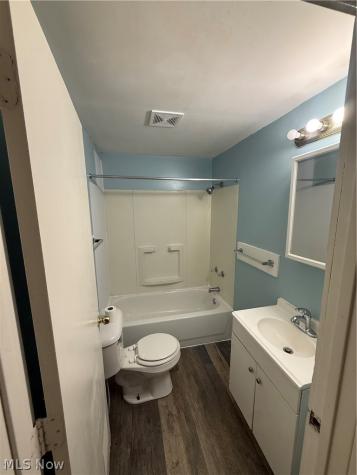 3437 E 69th Street Cleveland OH 44127