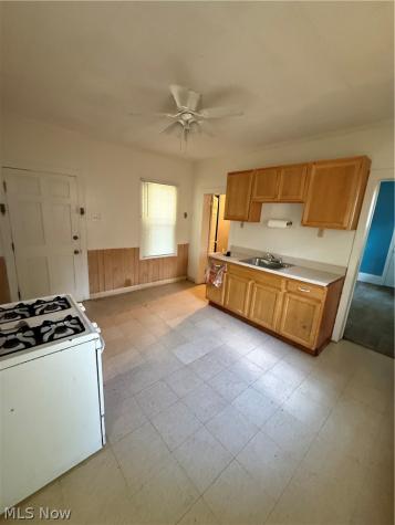 3437 E 69th Street Cleveland OH 44127