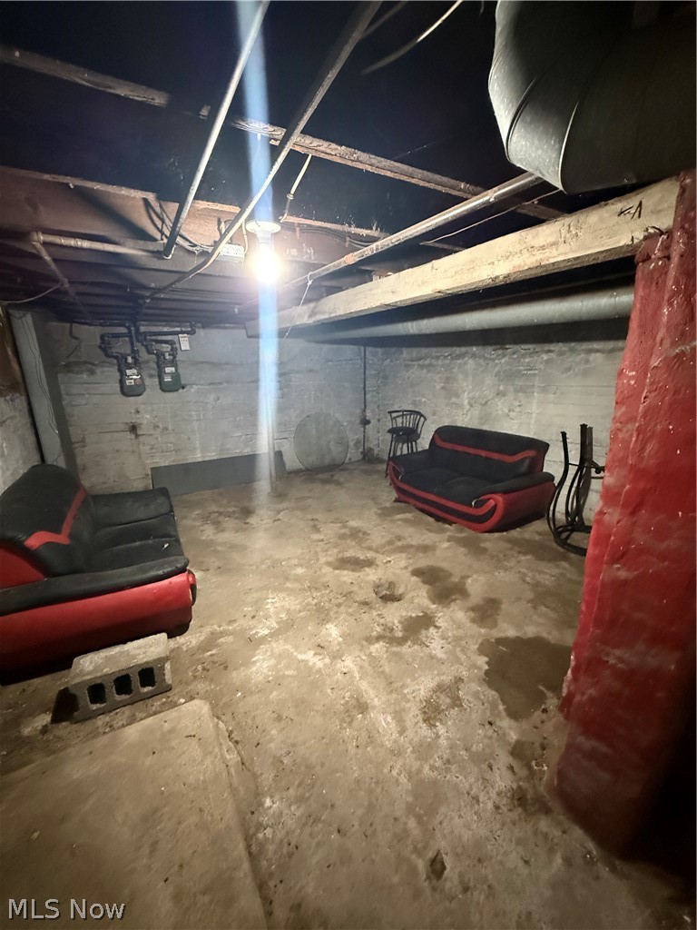 3437 E 69th Street Cleveland OH 44127