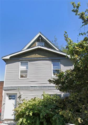 2621 E 111th Street Cleveland OH 44104