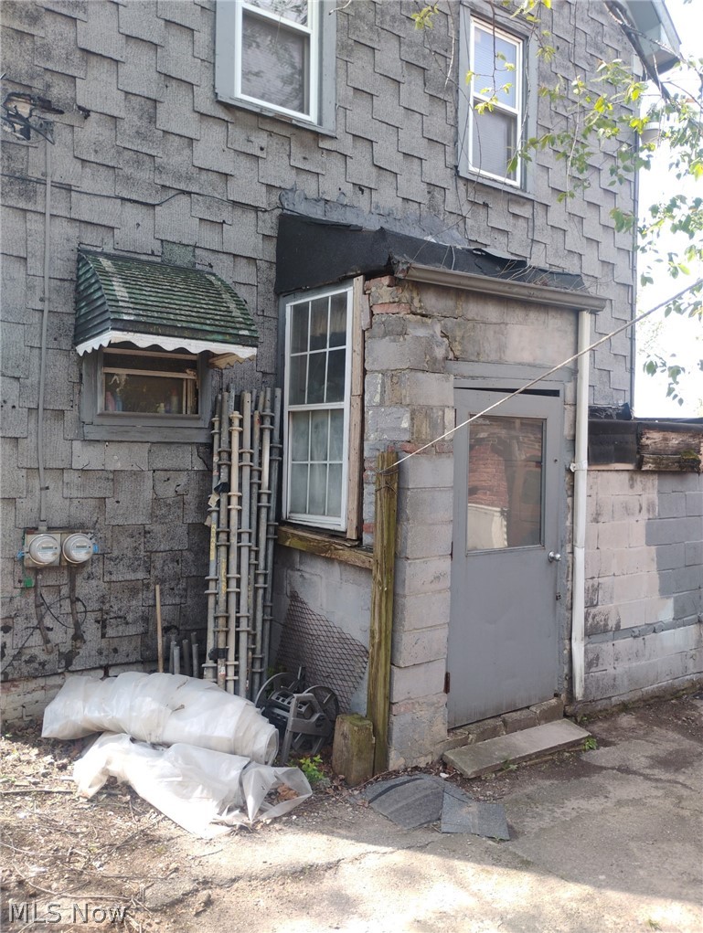 2621 E 111th Street Cleveland OH 44104