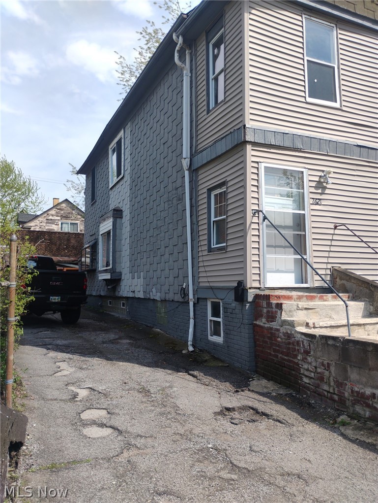 2621 E 111th Street Cleveland OH 44104