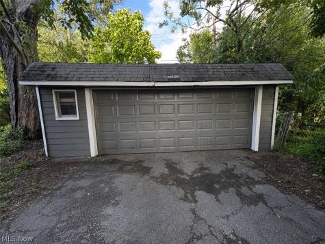 3333 E 146th Street Cleveland OH 44120