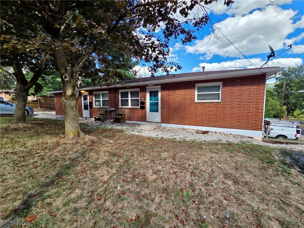 279-281 Cluster Avenue Akron OH 44305