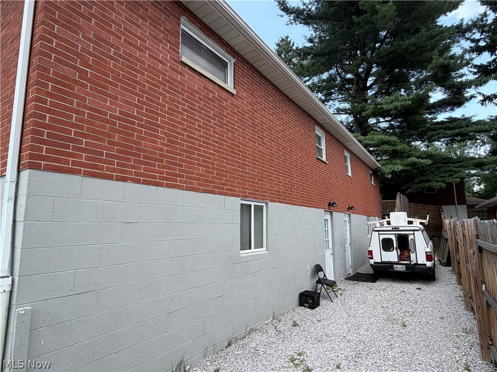 279-281 Cluster Avenue Akron OH 44305