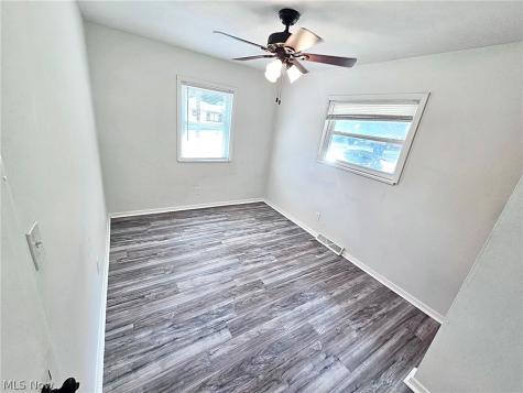 279-281 Cluster Avenue Akron OH 44305