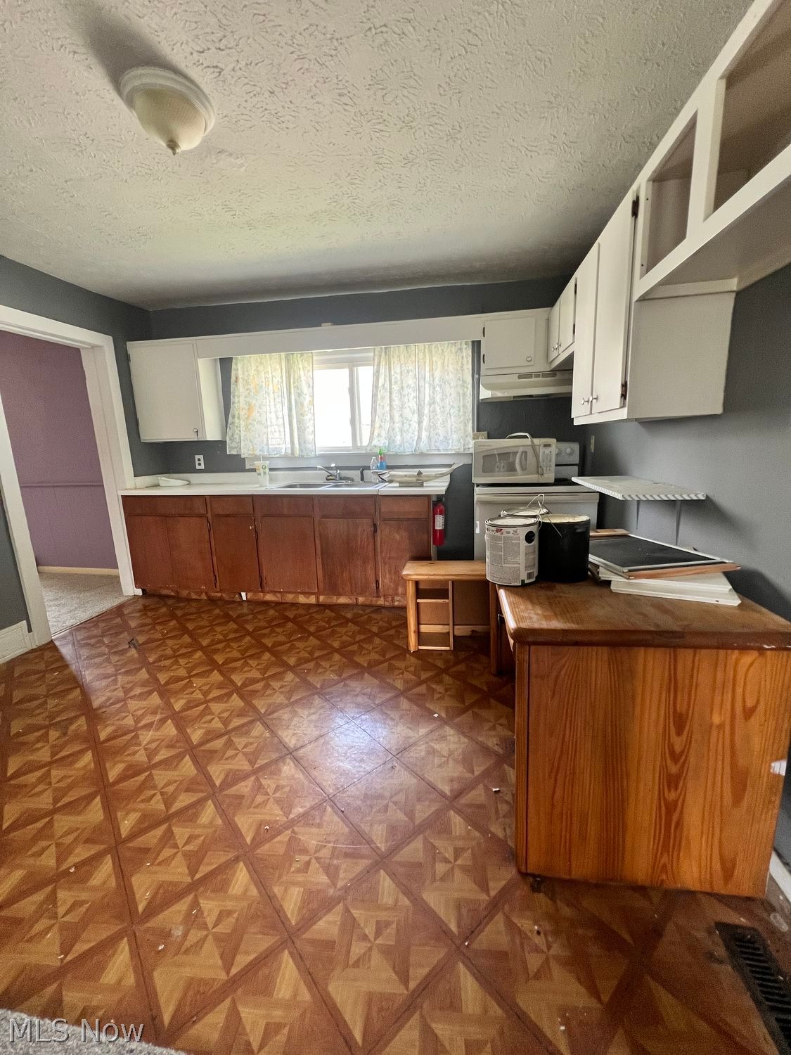 189 Vine Street Geneva OH 44041
