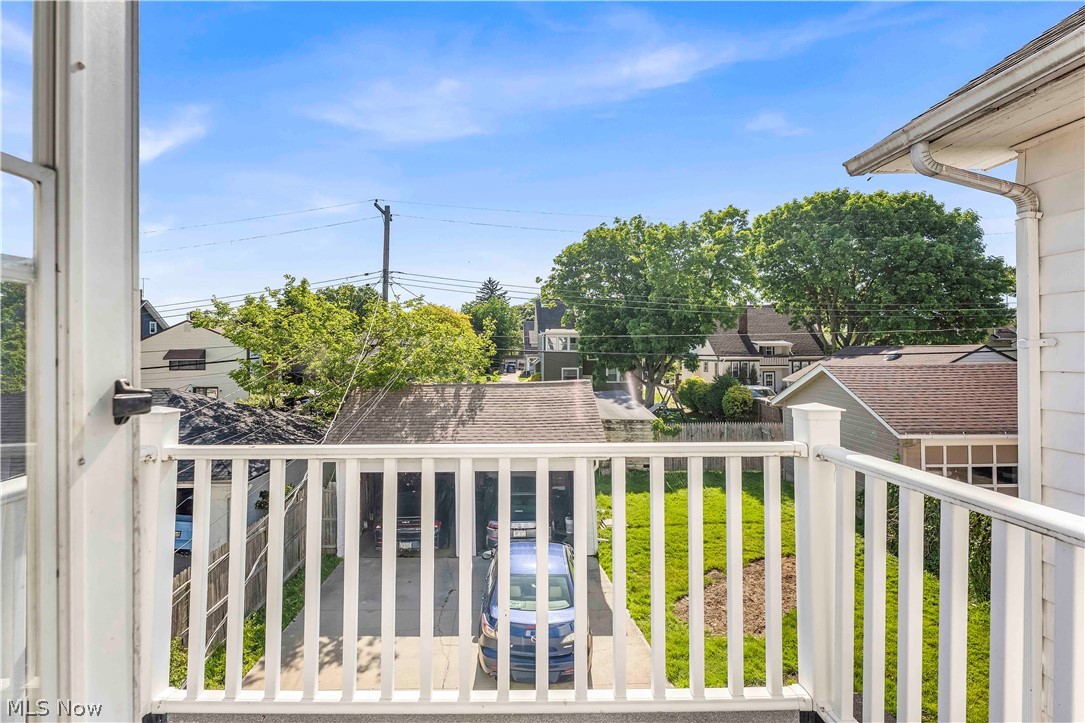 1631 Waterbury Road Lakewood OH 44107